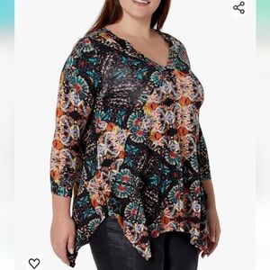 NWT Avenue Plus Size Swing Top V-Neck  3/4 Sleeve.
